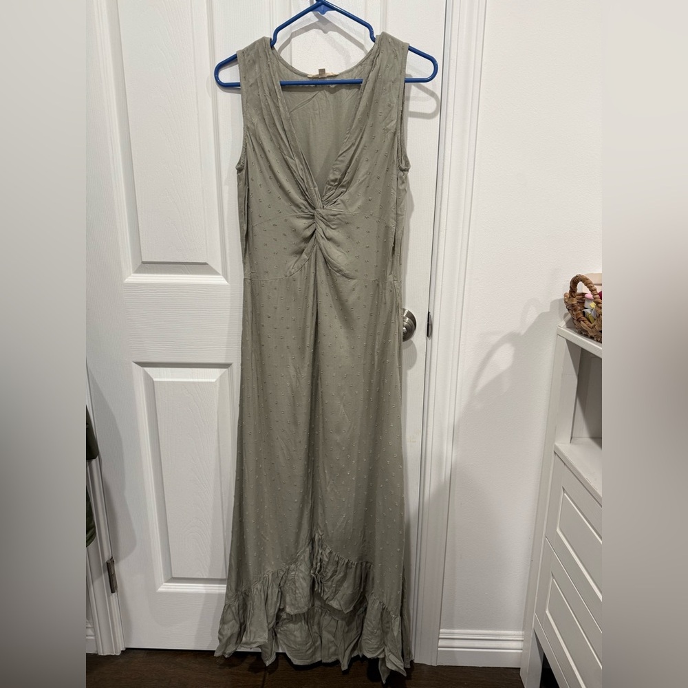 Twisted Front Maxi Dress